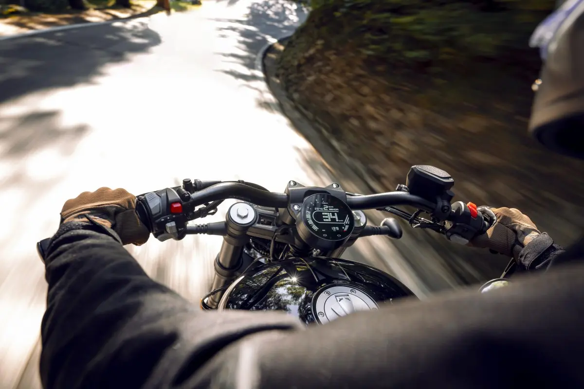 d2 motorcycle image